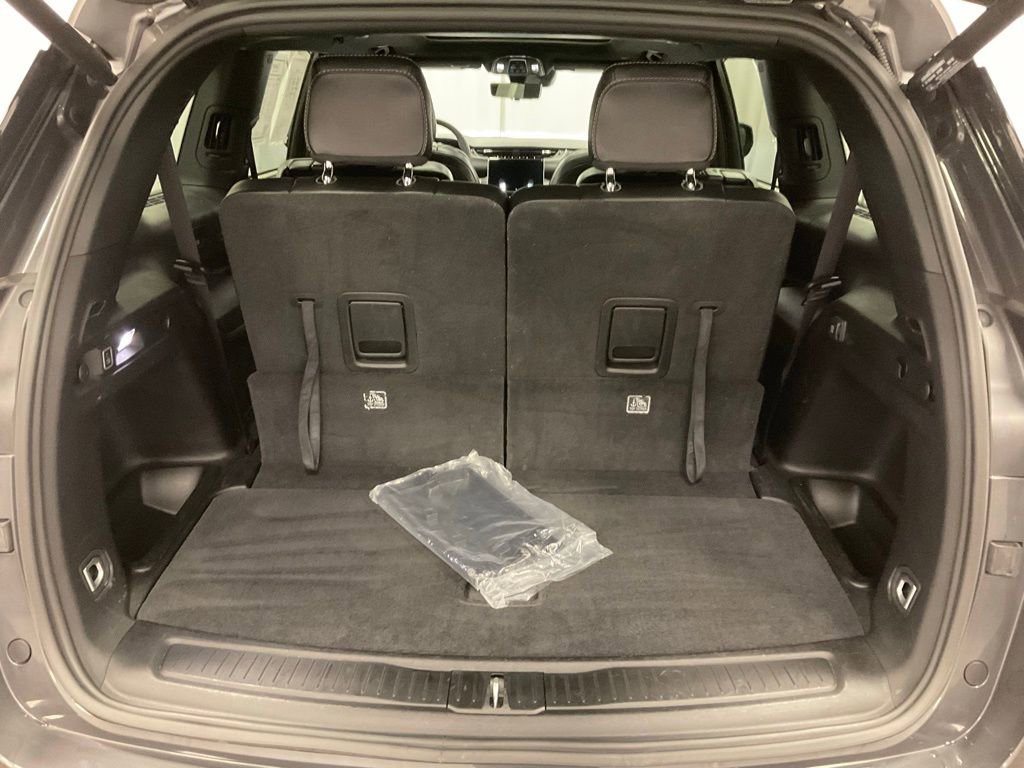 Used 2024 Jeep Grand Cherokee L Limited w/ Luxury Tech Group II image 28