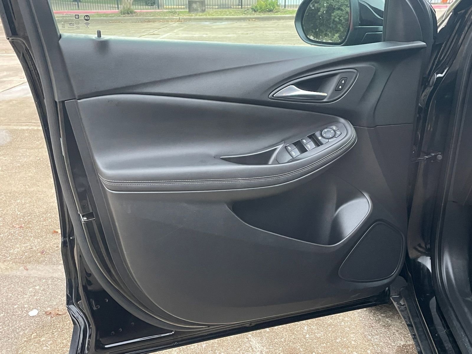 Used 2025 Buick Encore GX Preferred image 20