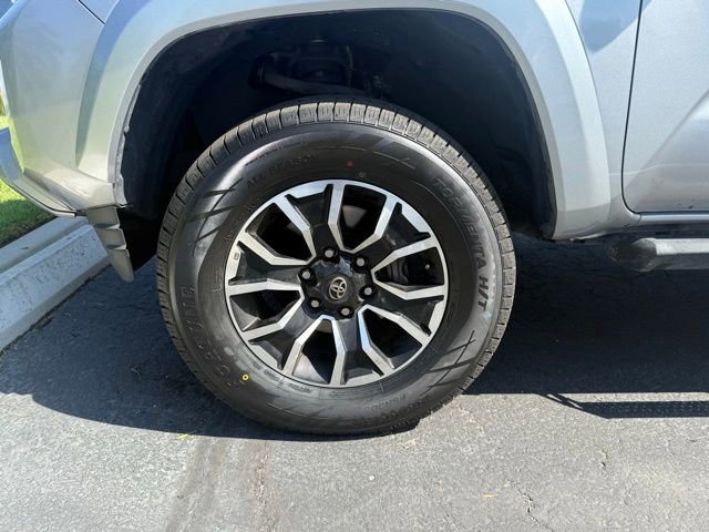 Used 2021 Toyota Tacoma TRD Sport w/ Technology Package image 29