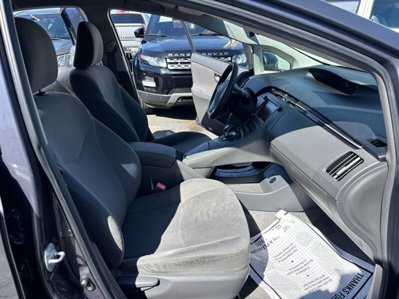 Used 2010 Toyota Prius Three FWD image 9