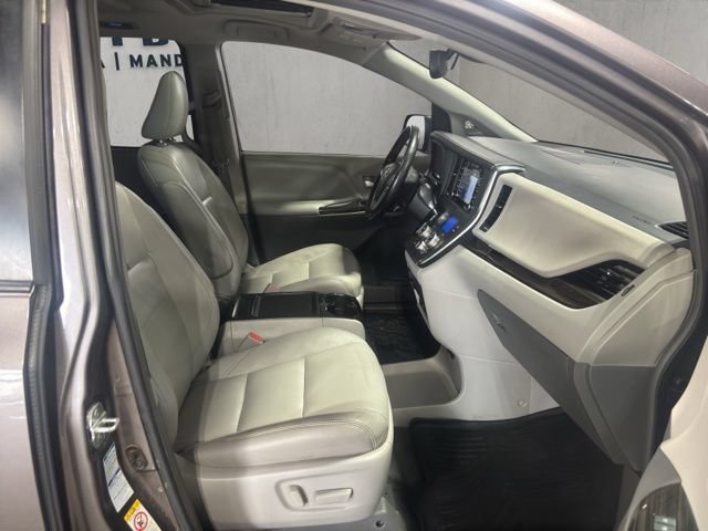 Used 2019 Toyota Sienna XLE Premium w/ Protection Package AWD/4WD image 20