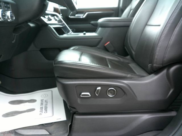 Used 2024 GMC Sierra 3500 Denali w/ Denali Reserve Package image 28