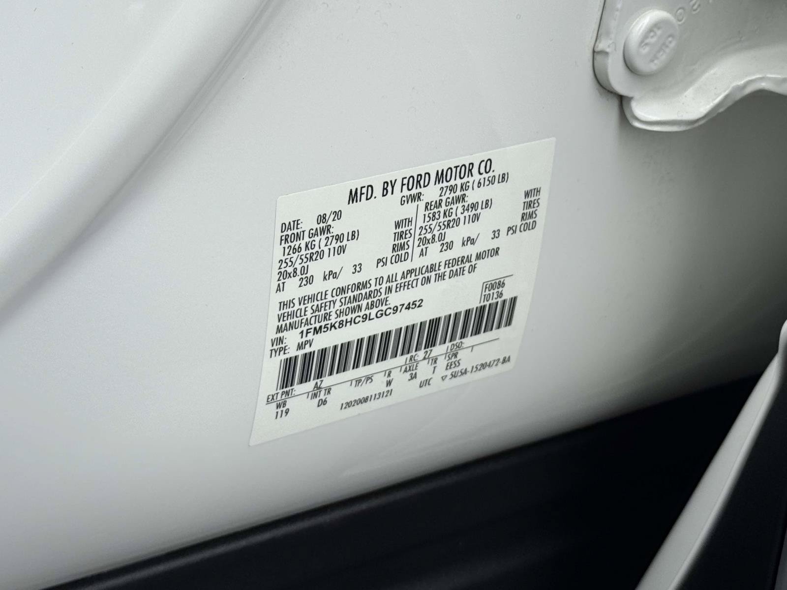 Used 2020 Ford Explorer Platinum AWD/4WD image 32