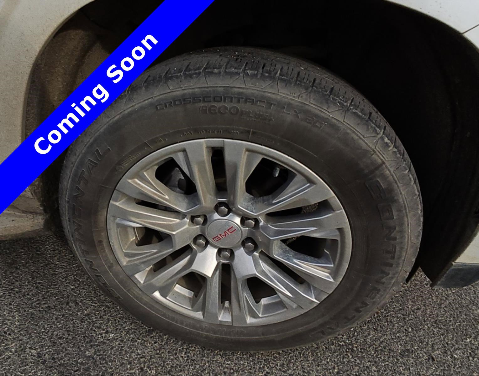 Used 2023 GMC Yukon XL Denali image 7