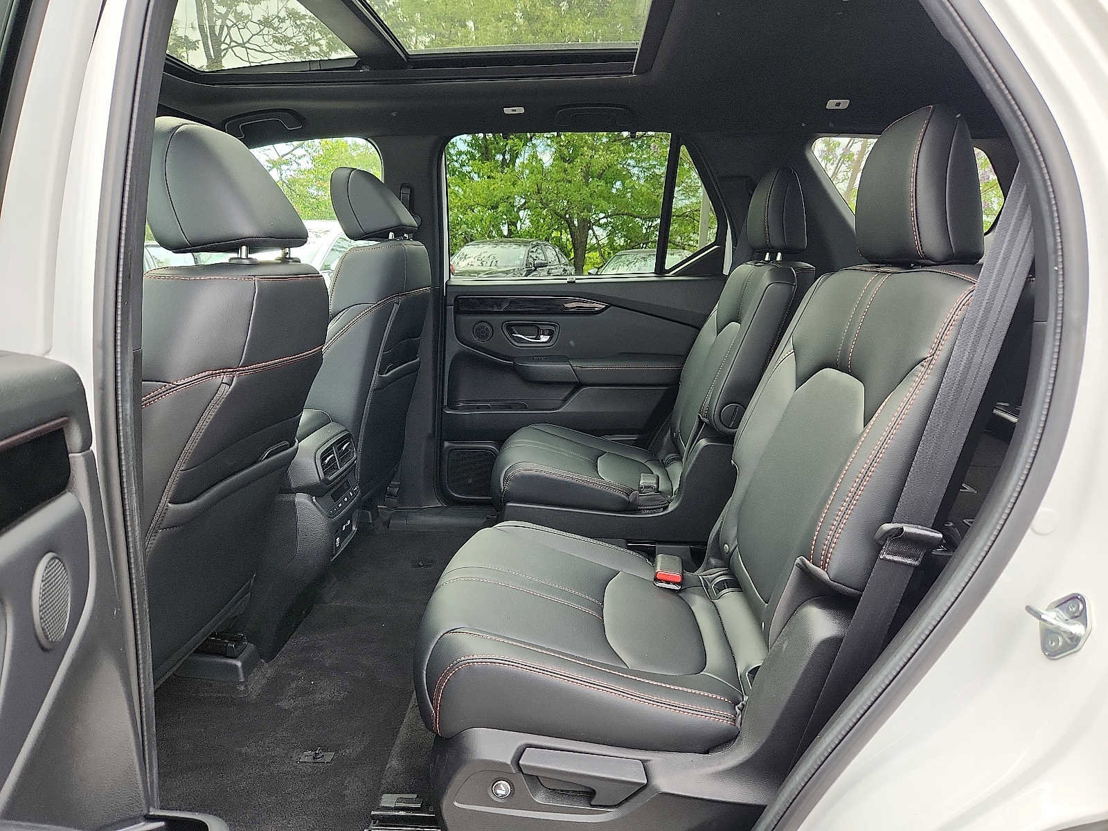 Certified 2023 Honda Pilot TrailSport image 10