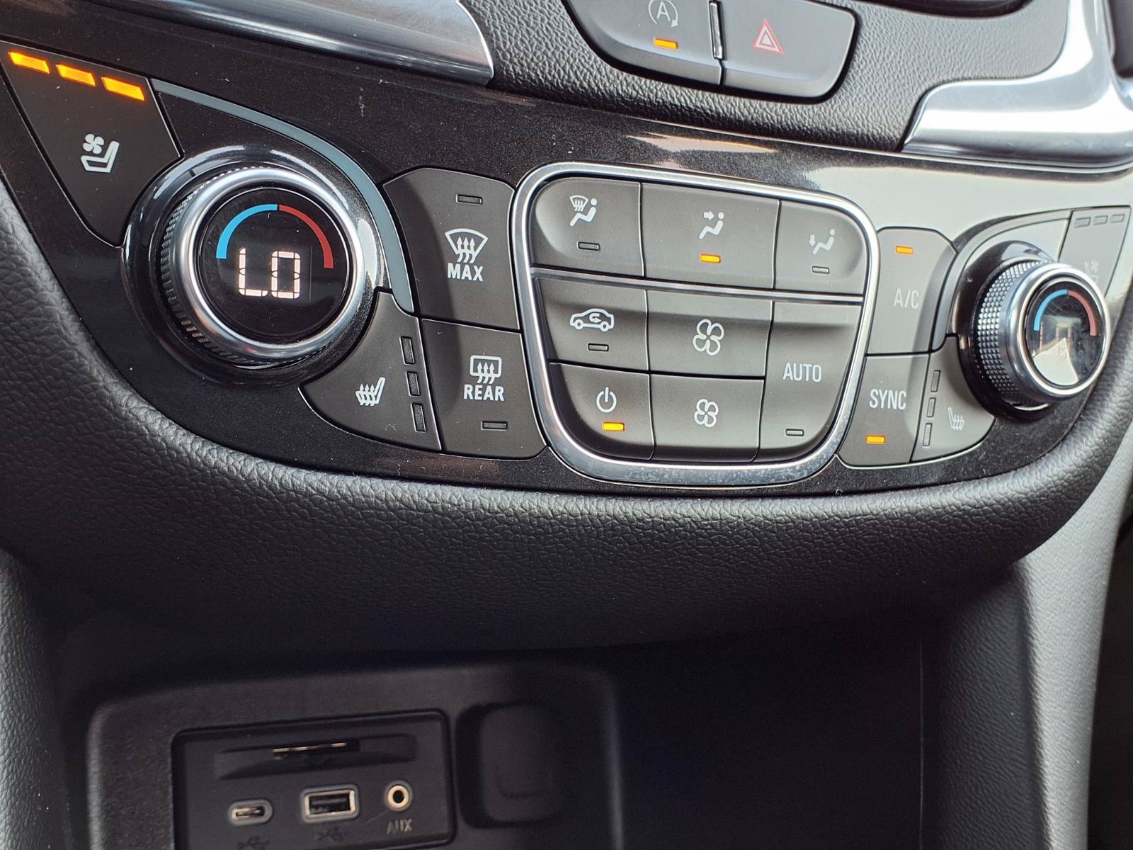 Used 2022 Chevrolet Equinox Premier FWD image 6