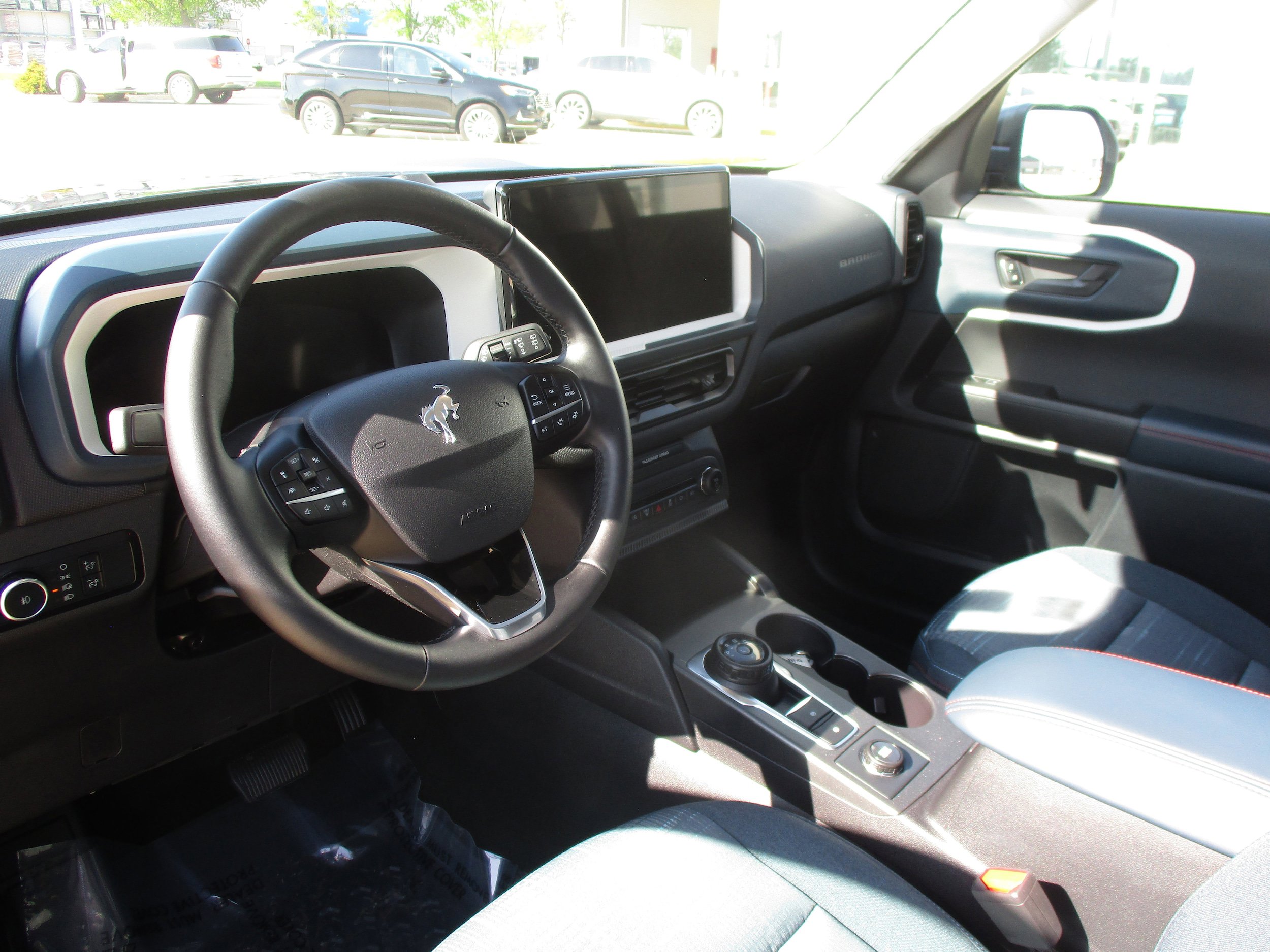 Used 2025 Ford Bronco Sport Heritage w/ Convenience Package AWD/4WD image 13