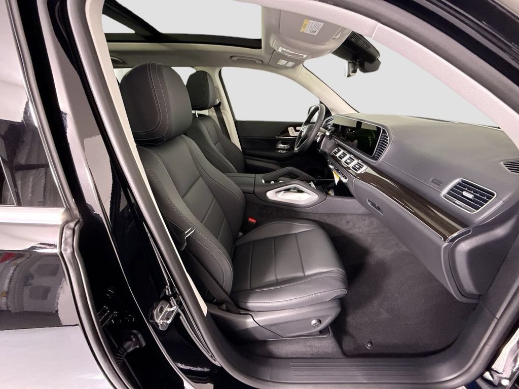 New 2026 Mercedes-Benz GLS 450 4MATIC image 21
