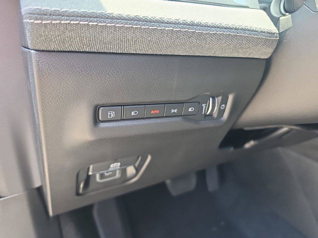 New 2026 Jeep Cherokee Laredo AWD/4WD image 18