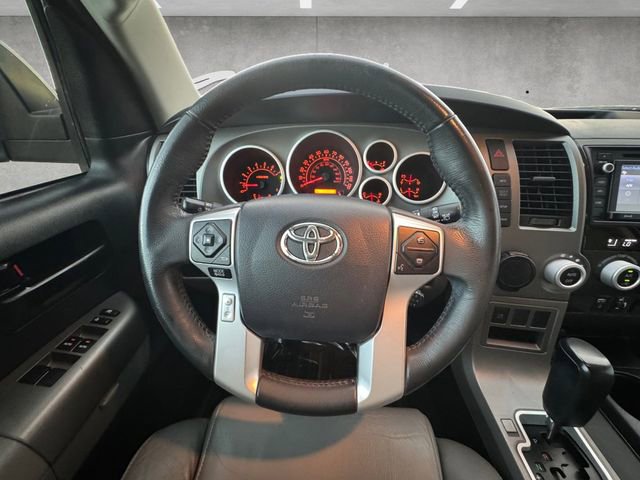 Used 2017 Toyota Sequoia SR5 w/ Premium Package RWD image 21