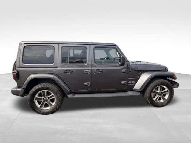 Used 2018 Jeep Wrangler Unlimited Sahara AWD/4WD image 6