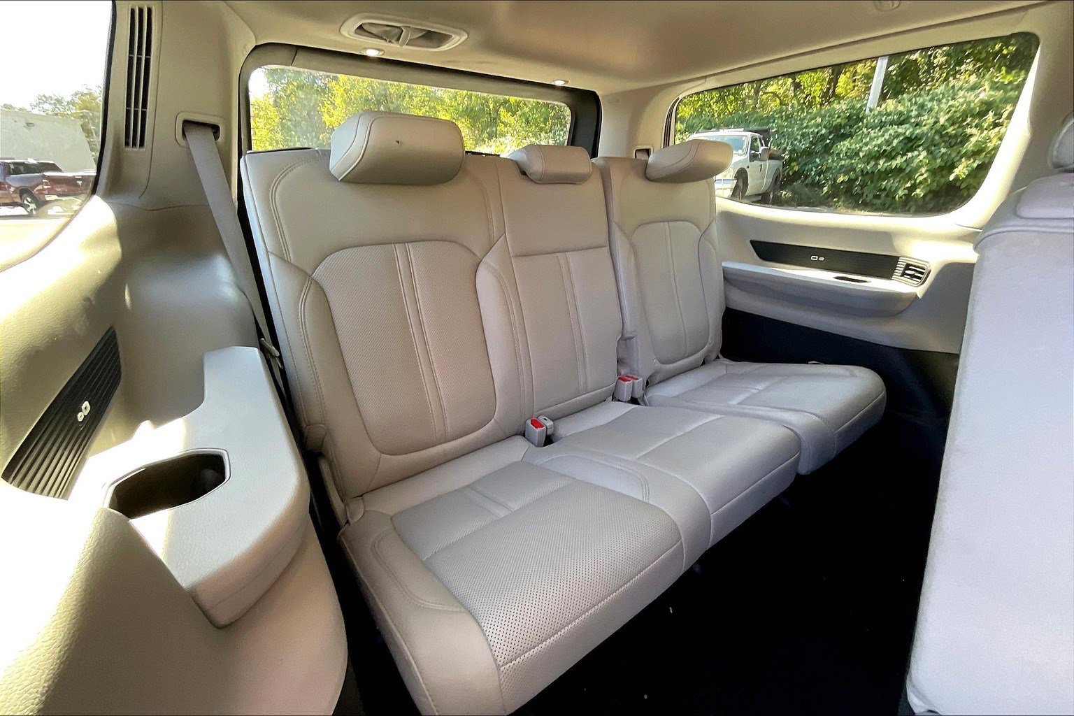 Used 2024 Jeep Wagoneer Series II w/ Flexible Seating Group image 25