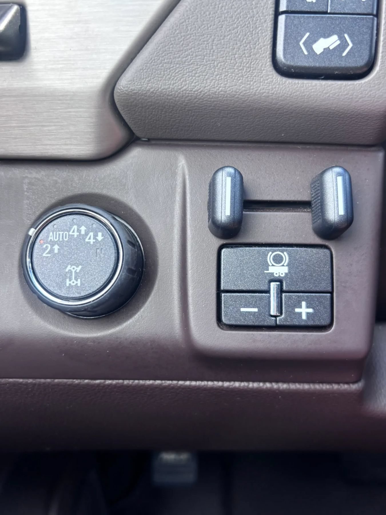 Used 2019 GMC Yukon Denali w/ Denali Ultimate Package AWD/4WD image 11