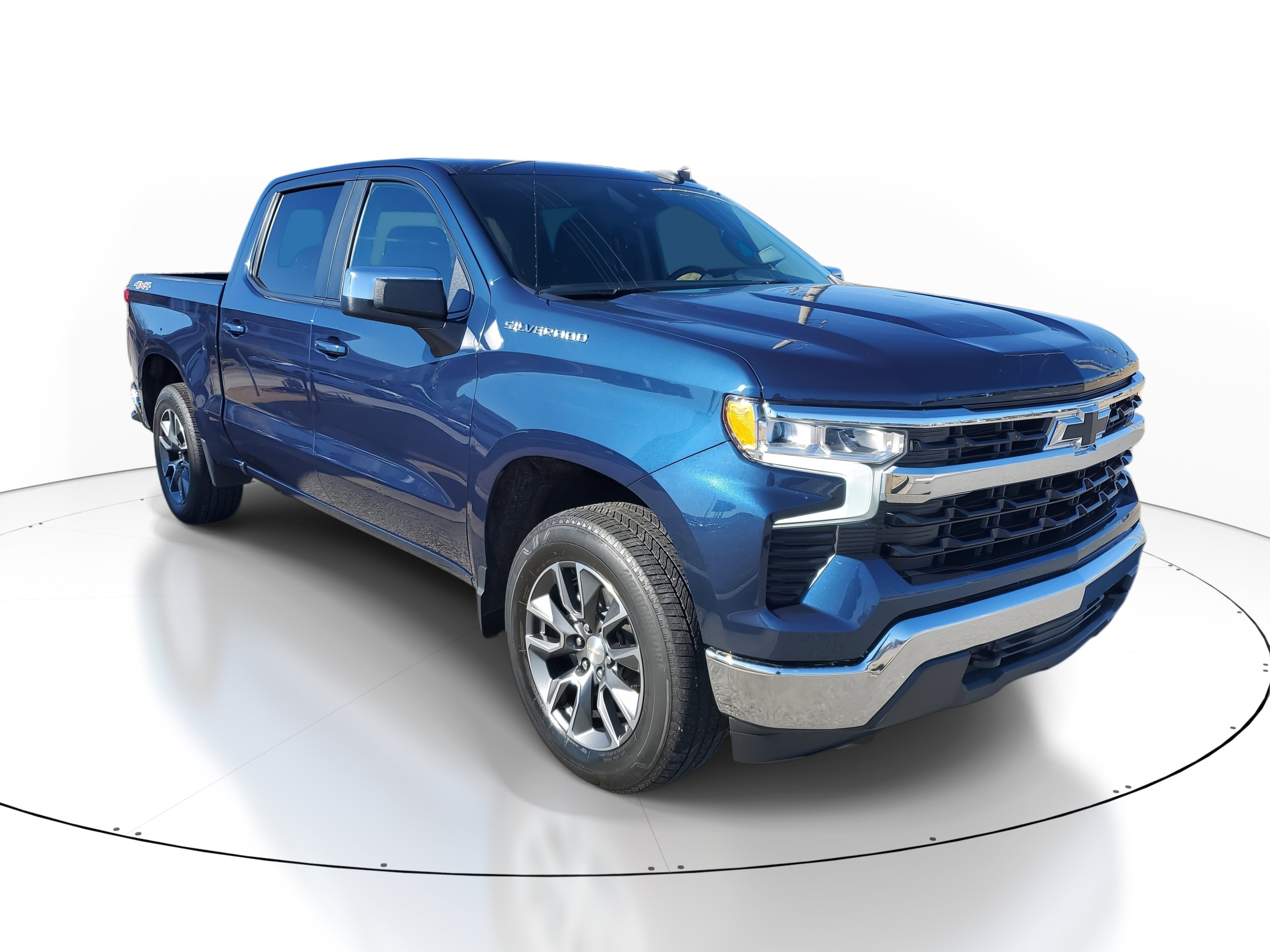 Used 2023 Chevrolet Silverado 1500 LT w/ Protection Package image 2