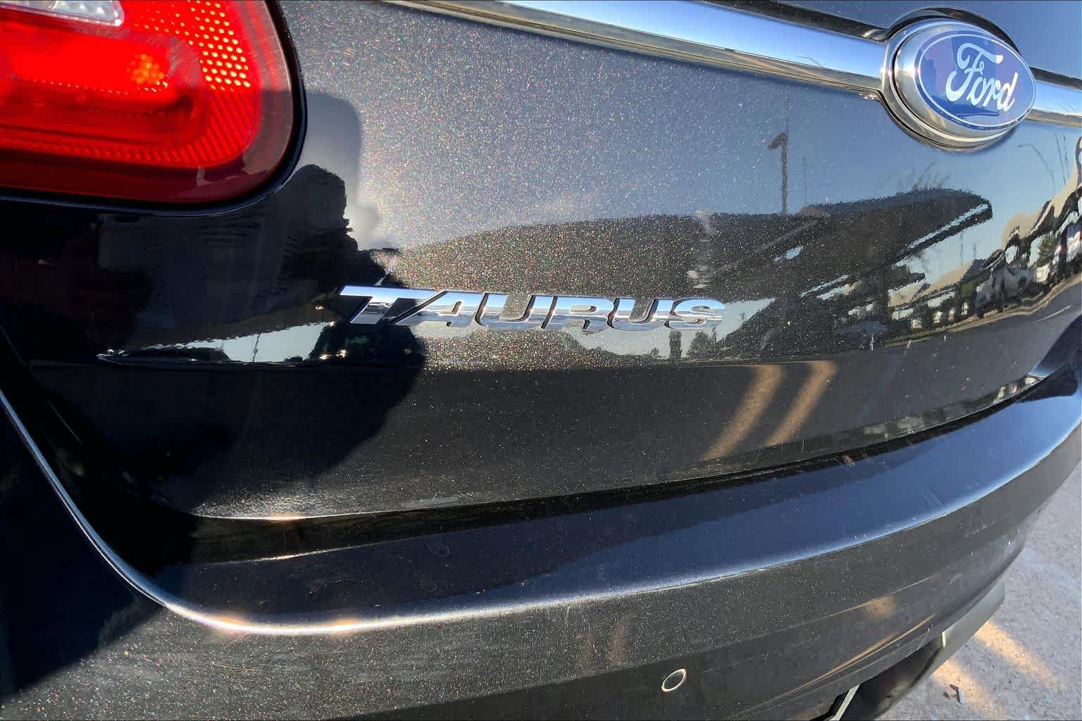 Used 2011 Ford Taurus SEL w/ 201A Rapid Spec Order Code FWD image 27