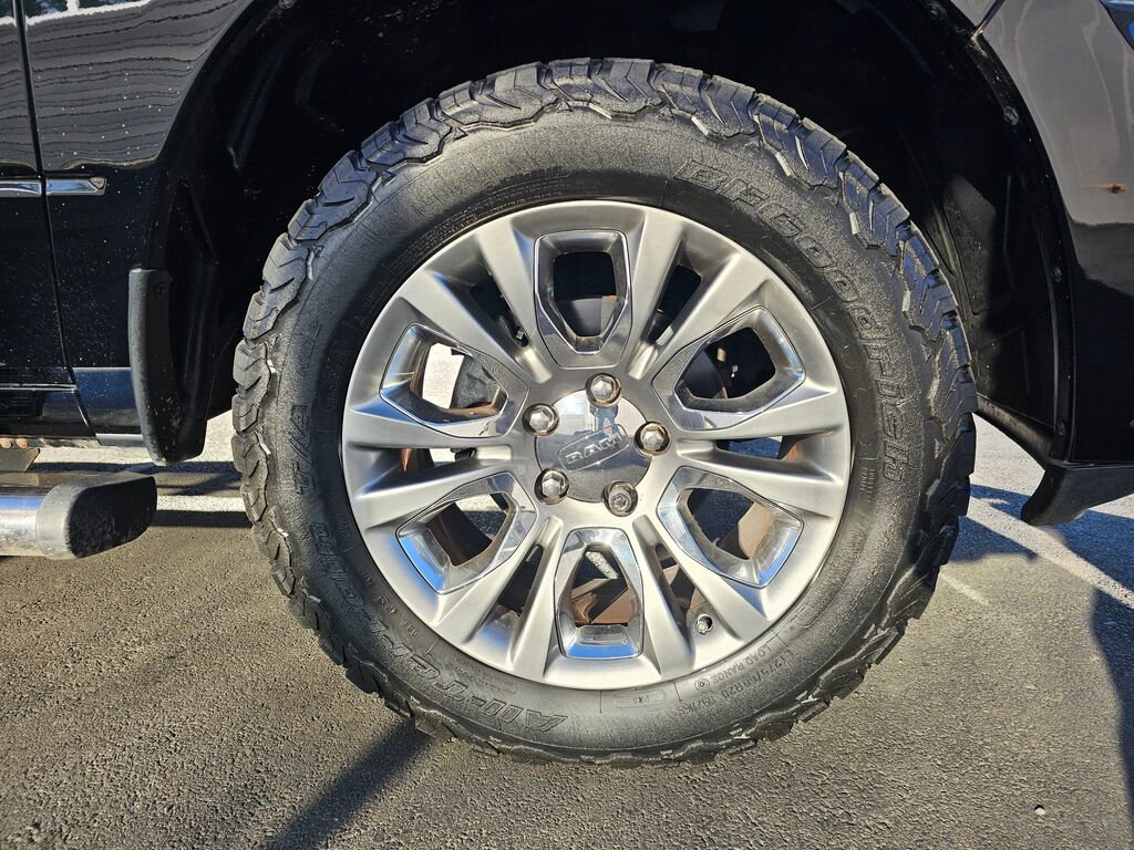 Used 2014 RAM 1500 Limited image 9