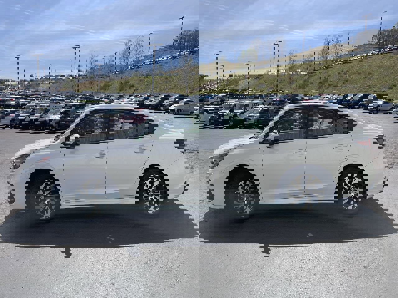 Used 2024 Subaru Legacy Premium image 4