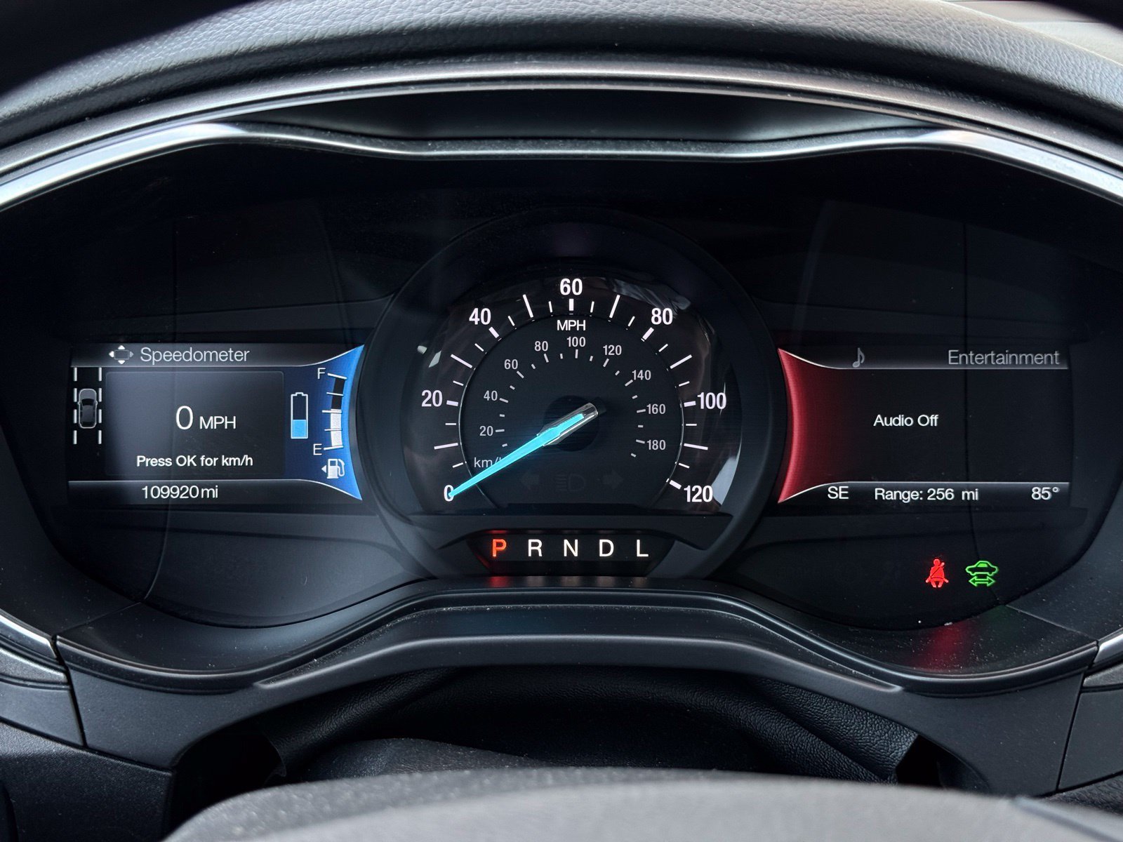 Used 2019 Ford Fusion SE FWD image 26