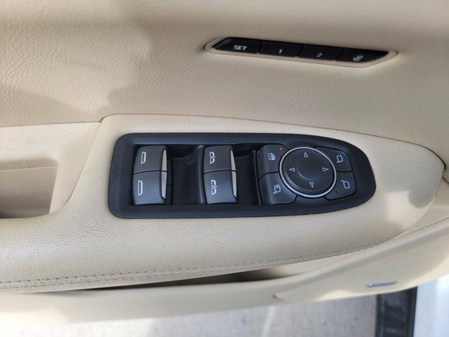 Used 2019 Cadillac XT5 Luxury FWD image 18