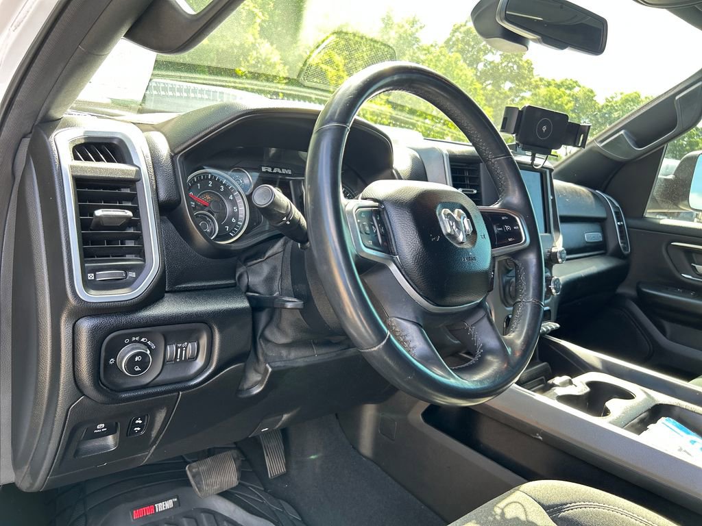 Used 2019 RAM 1500 Big Horn RWD image 10
