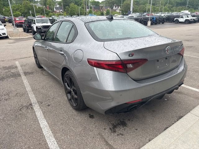 Used 2020 Alfa Romeo Giulia AWD w/ Quick Order Package 22J Sport image 4