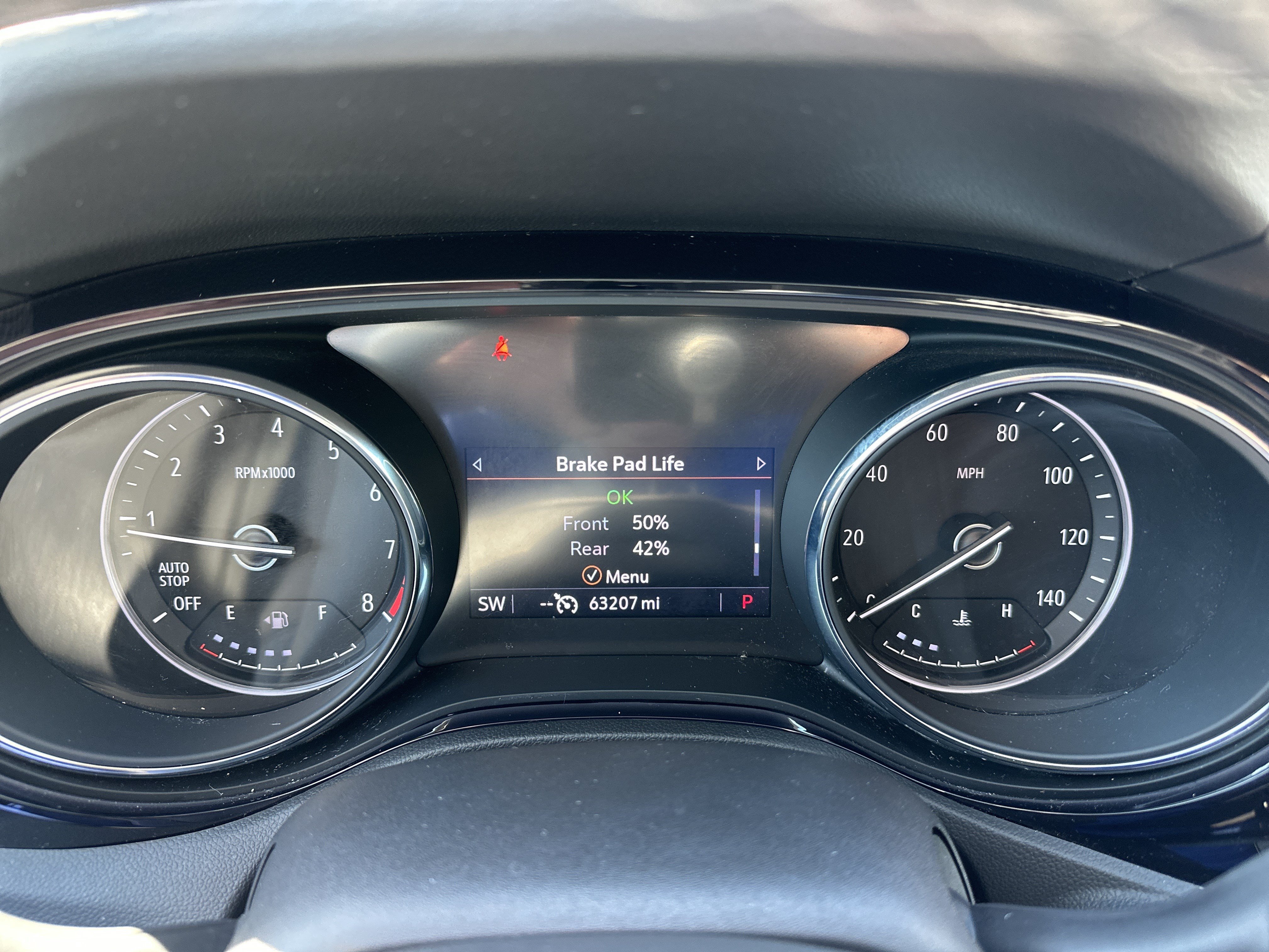 Used 2022 Buick Encore GX Select w/ Sport Touring Package FWD image 21