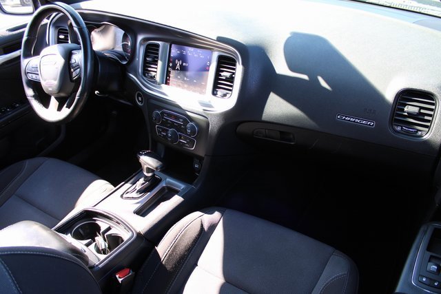 Used 2021 Dodge Charger SXT w/ Driver Convenience Group image 18