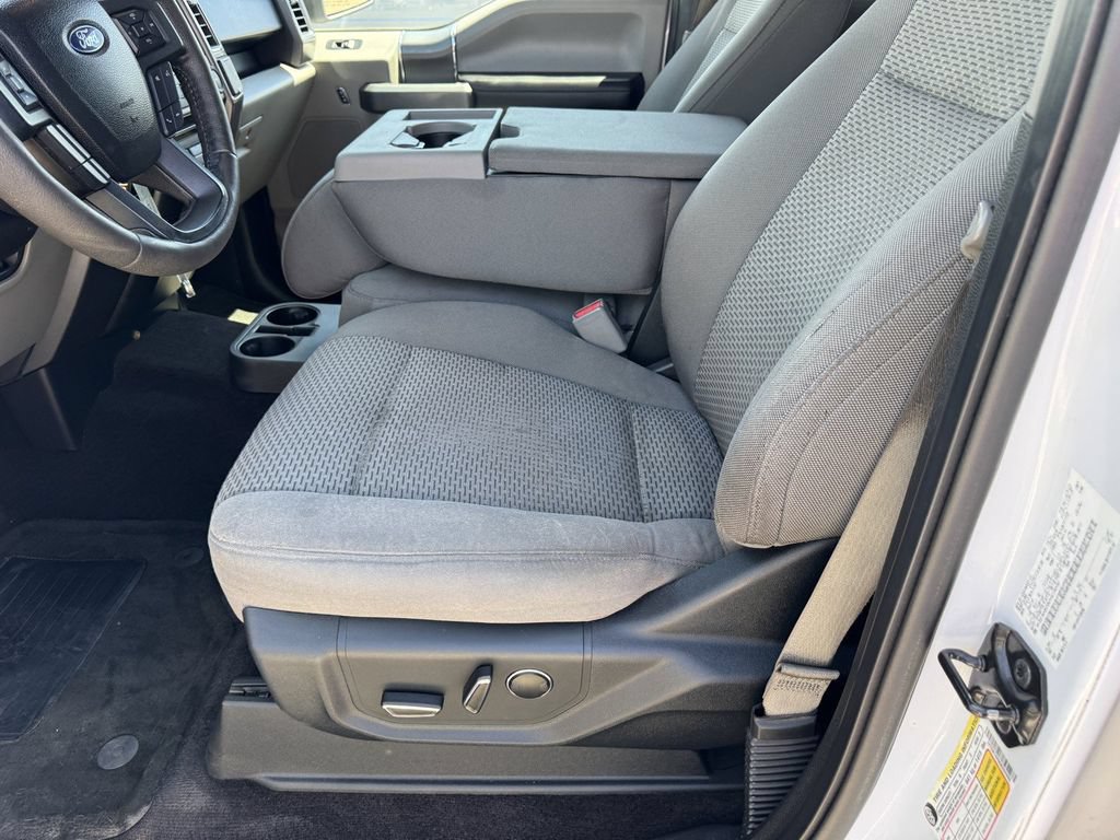 Used 2016 Ford F150 XLT w/ Equipment Group 302A Luxury AWD/4WD image 18