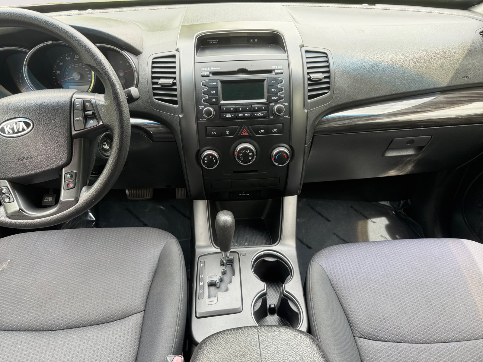 Used 2012 Kia Sorento FWD image 11