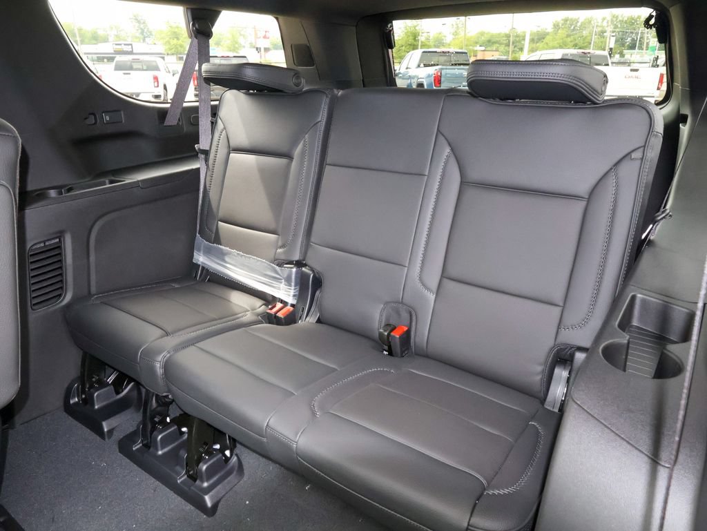 New 2026 GMC Yukon XL Denali w/ Sun & Power Step Package AWD/4WD image 14