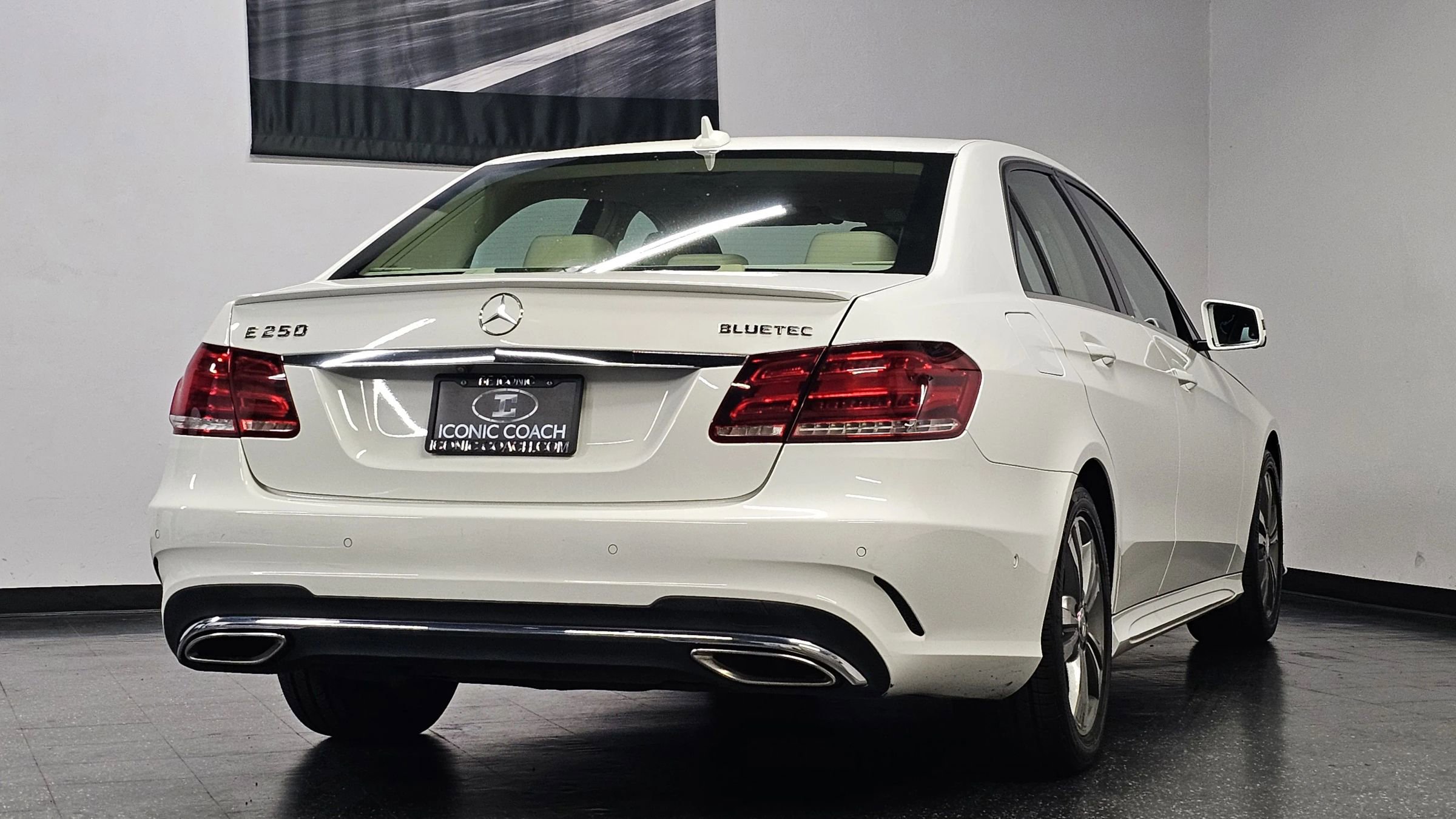 Used 2014 Mercedes-Benz E 250 BlueTEC Sedan image 22