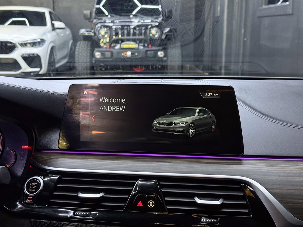 Used 2018 BMW M550i xDrive AWD/4WD image 22