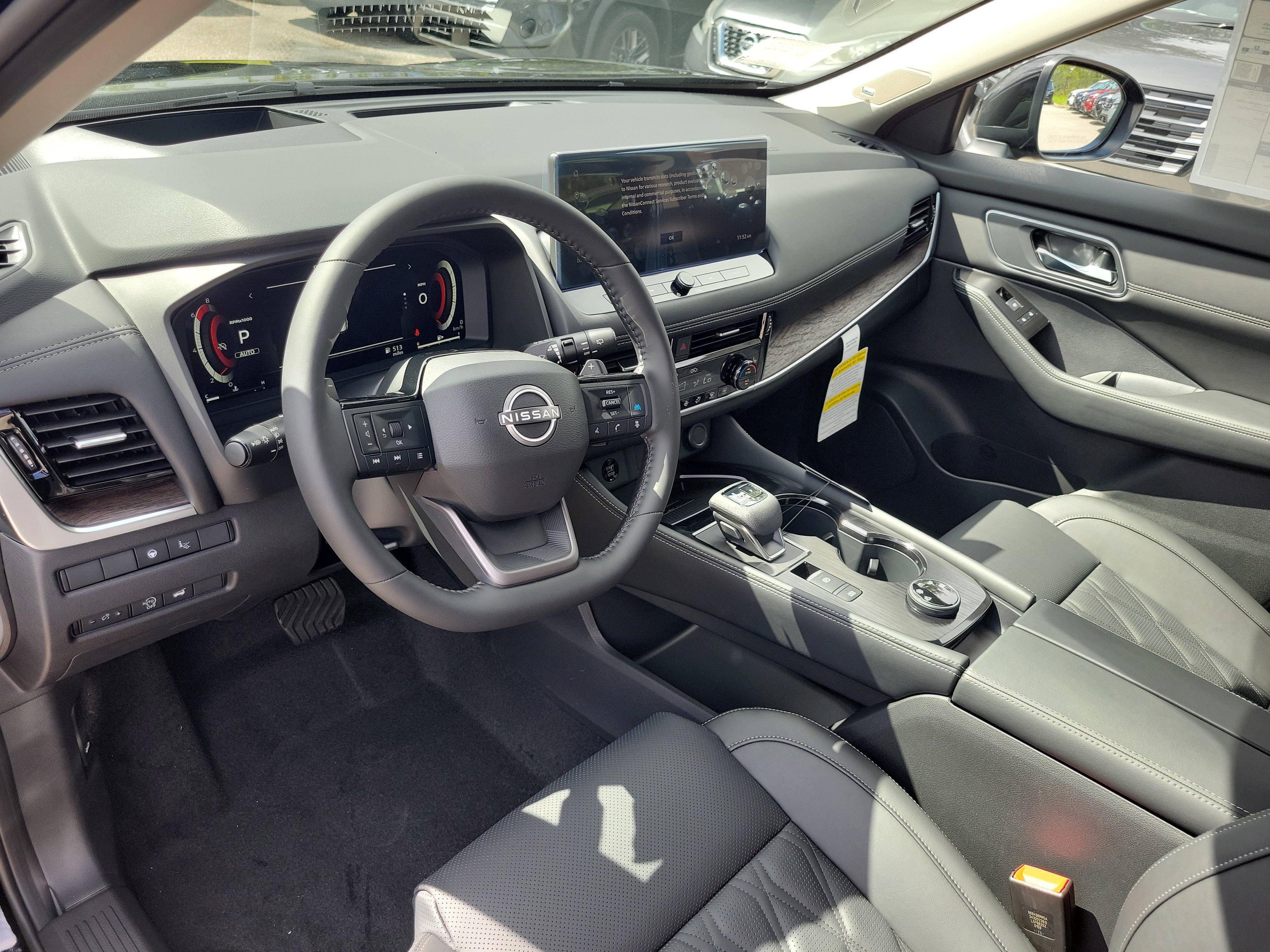 New 2026 Nissan Rogue Platinum image 8