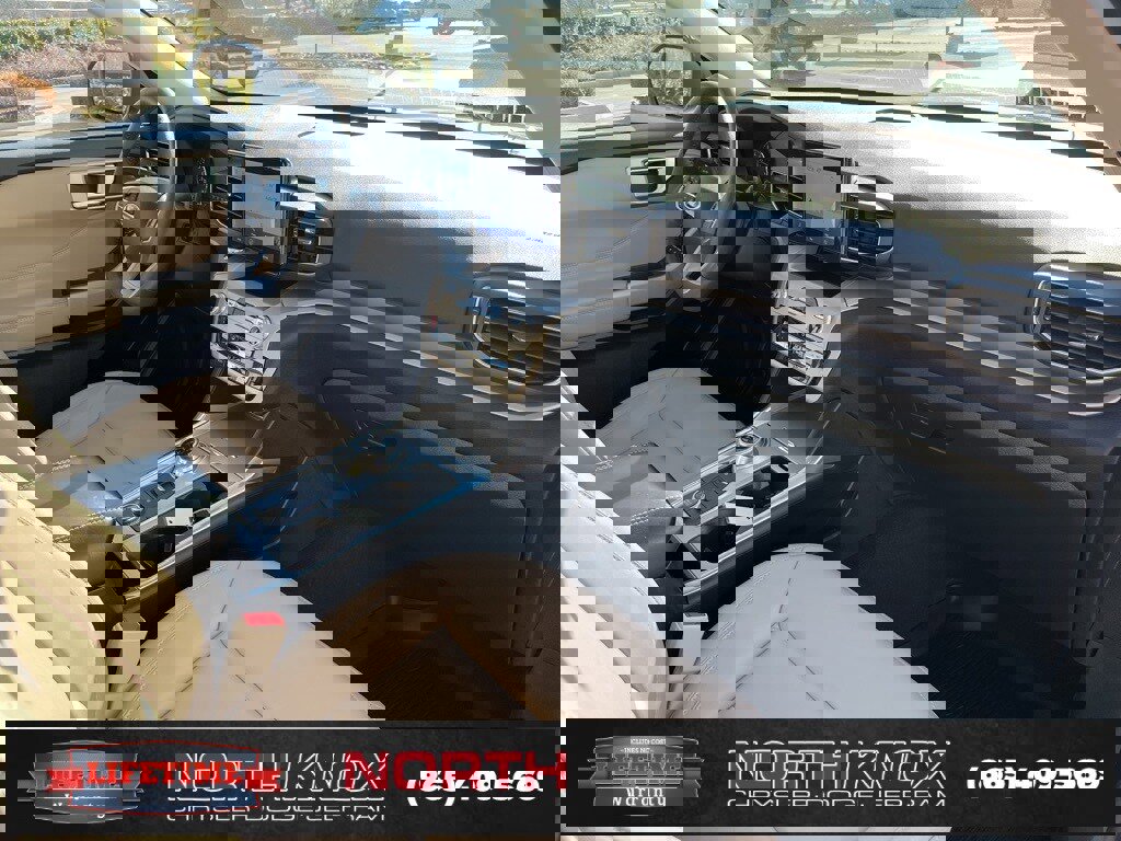 Used 2023 Ford Explorer XLT w/ Equipment Group 202A image 32