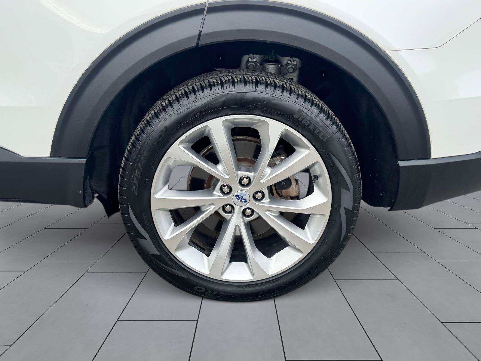 Used 2023 Ford Explorer Platinum w/ Technology Package image 8