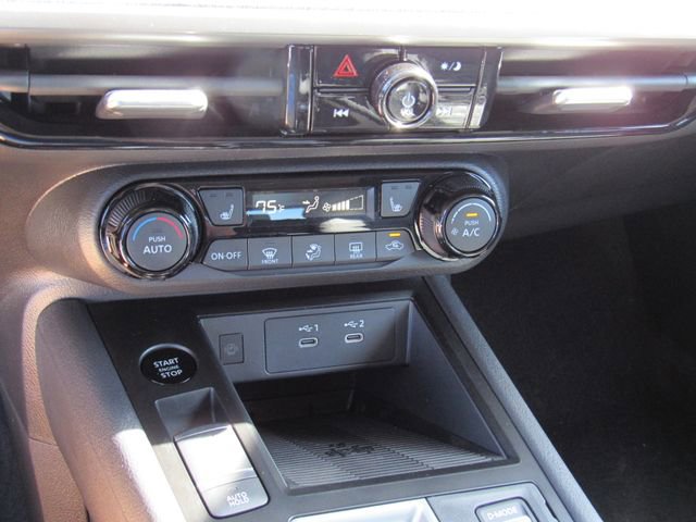 New 2026 Nissan Kicks SV w/ SV Premium Package FWD image 24