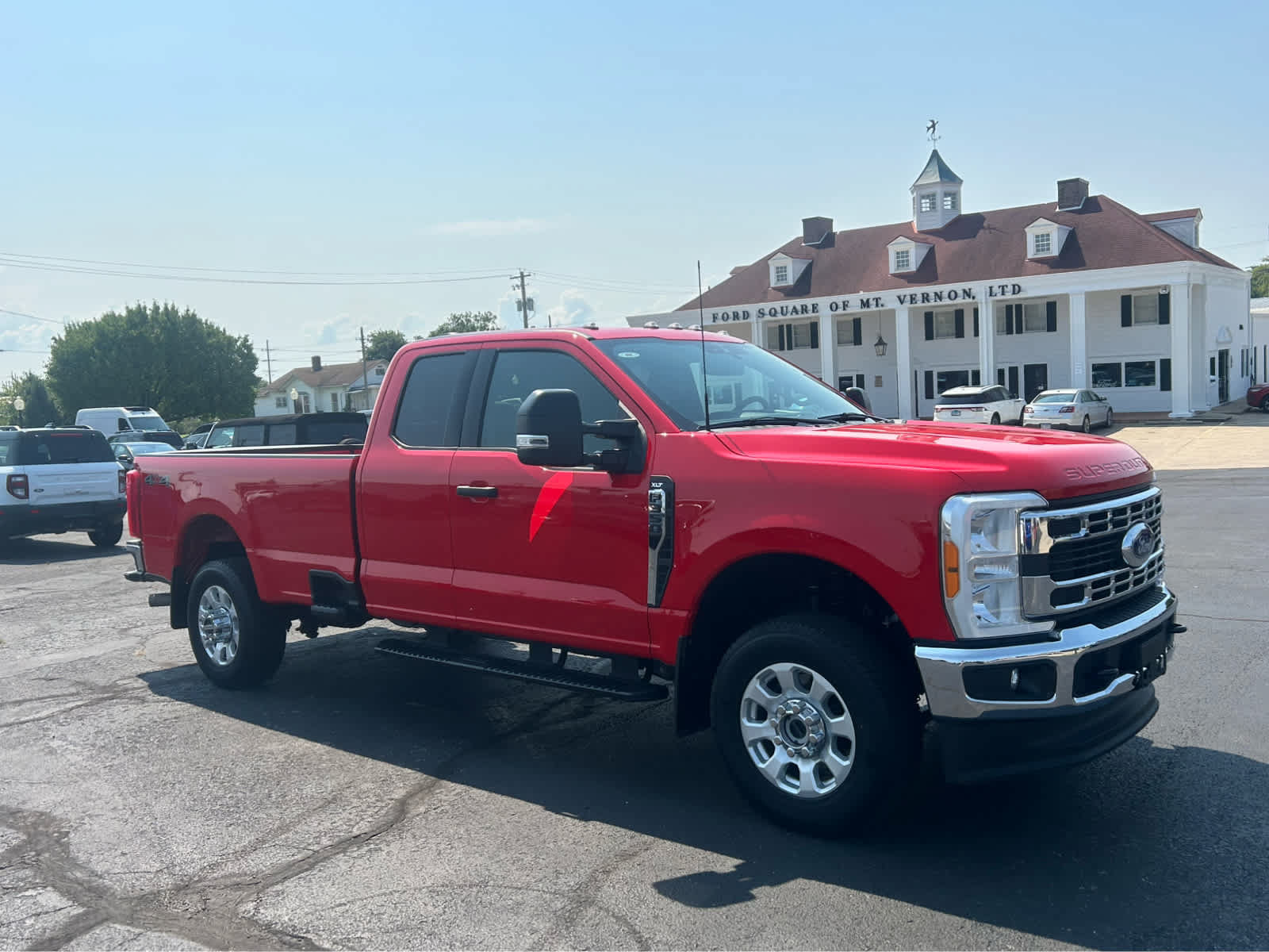 Used 2023 Ford F350 XLT w/ Snow Plow/Camper Package AWD/4WD image 6