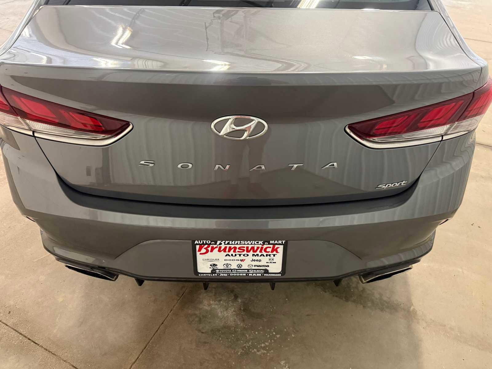 Used 2019 Hyundai Sonata Sport w/ Tech Package 03 FWD image 16