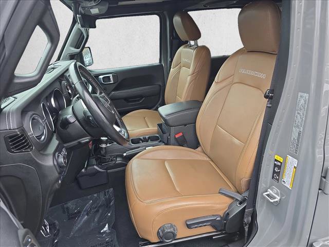 Used 2022 Jeep Wrangler Unlimited Rubicon 4xe w/ Cold Weather Group image 15