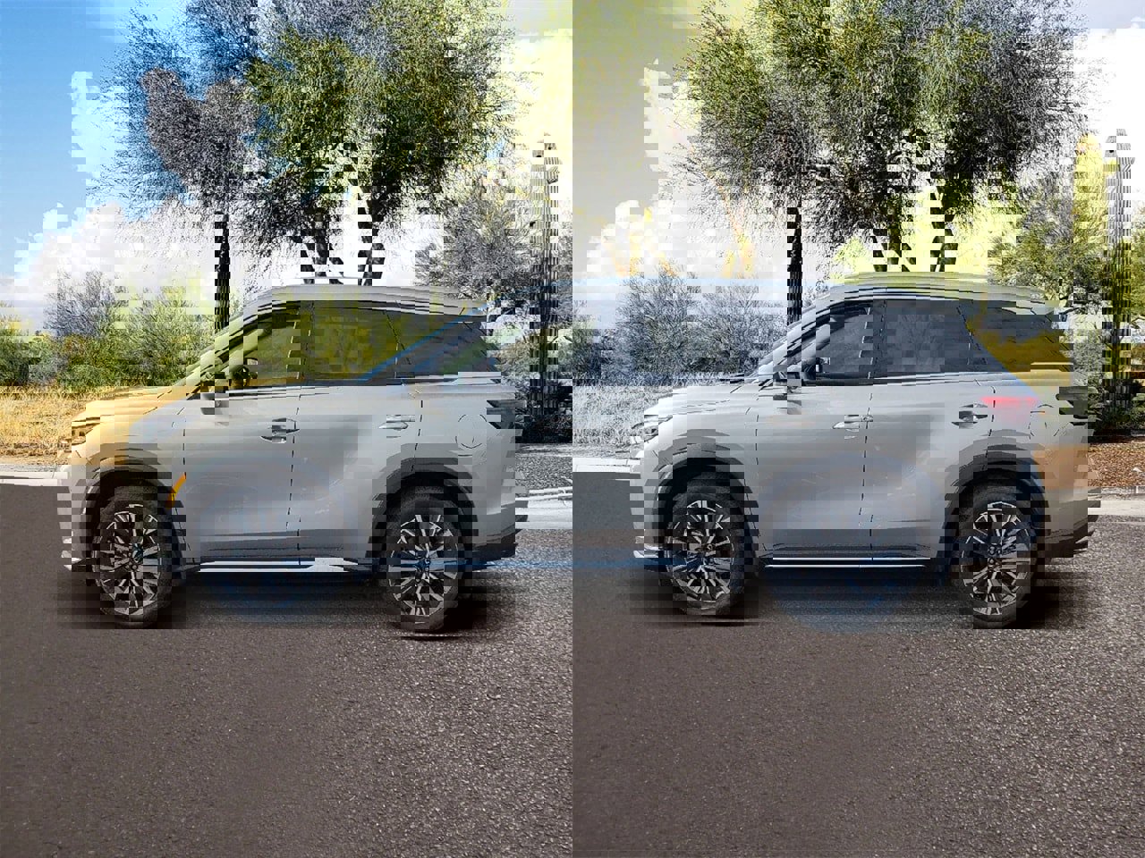 Certified 2026 INFINITI QX60 Luxe w/ Cargo Package image 2