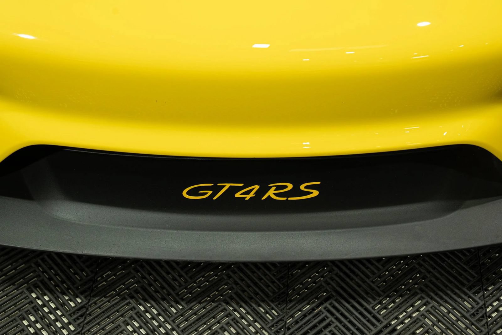 Used 2023 Porsche 718 Cayman GT4 RS w/ Weissach Package RWD image 9