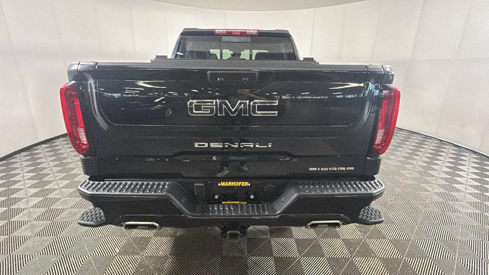 Used 2025 GMC Sierra 1500 Denali Ultimate AWD/4WD image 5