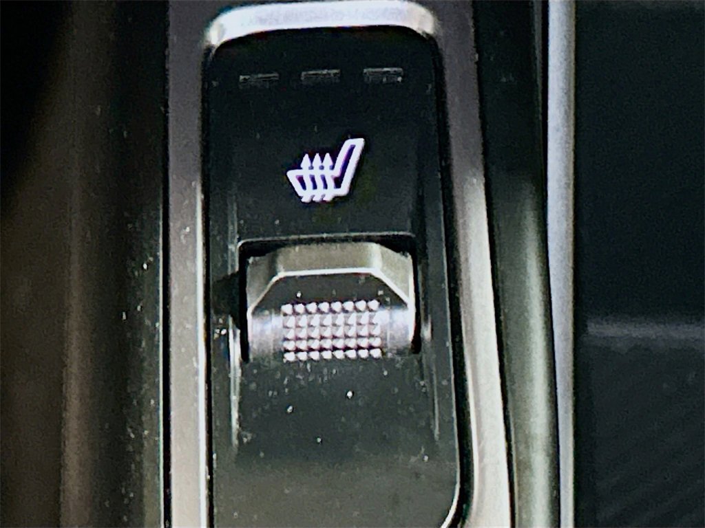 Used 2025 Kia Sorento S w/ Panoramic Sunroof Package image 18