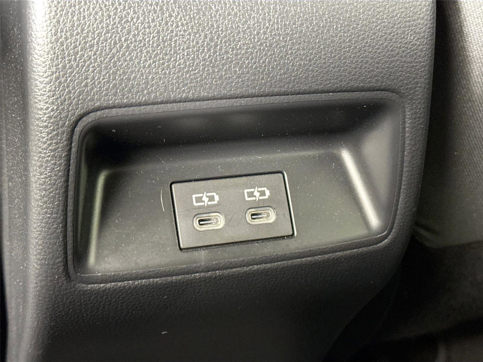 Certified 2024 Toyota Corolla SE image 36