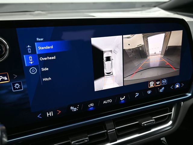 New 2026 Chevrolet Equinox EV LT image 30