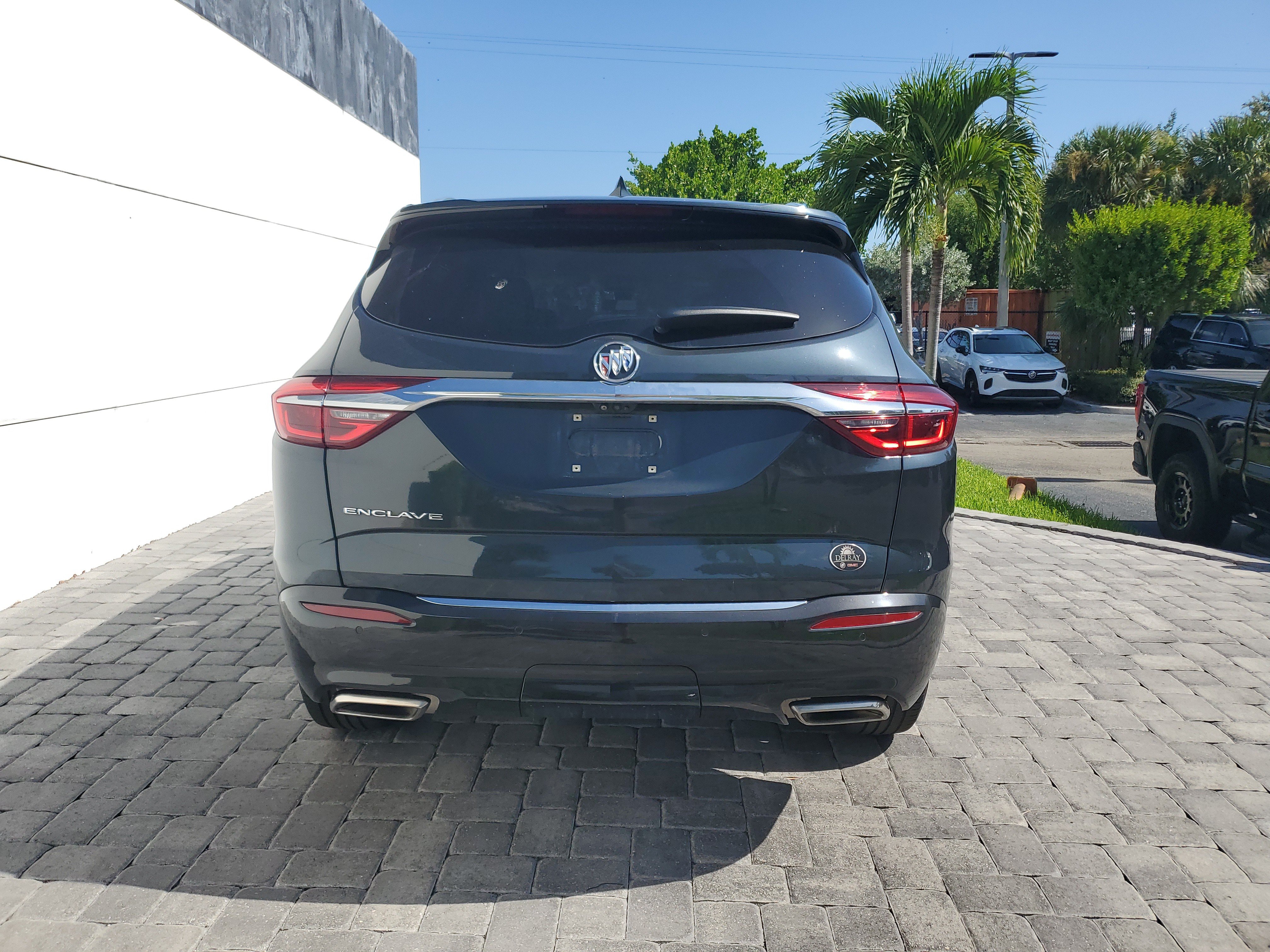 Used 2021 Buick Enclave Essence FWD image 5