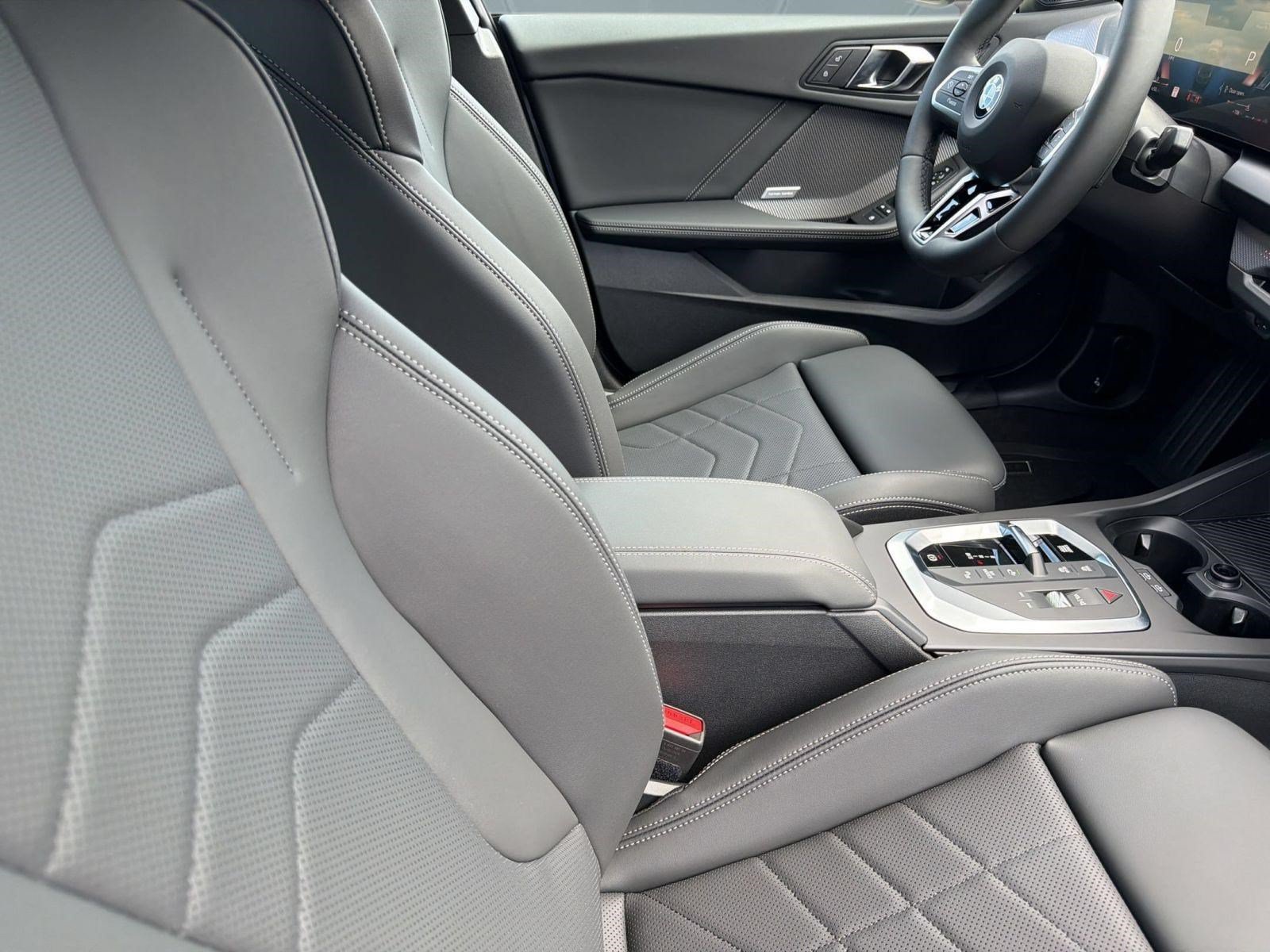 New 2026 BMW 228i w/ Technology Package FWD image 31