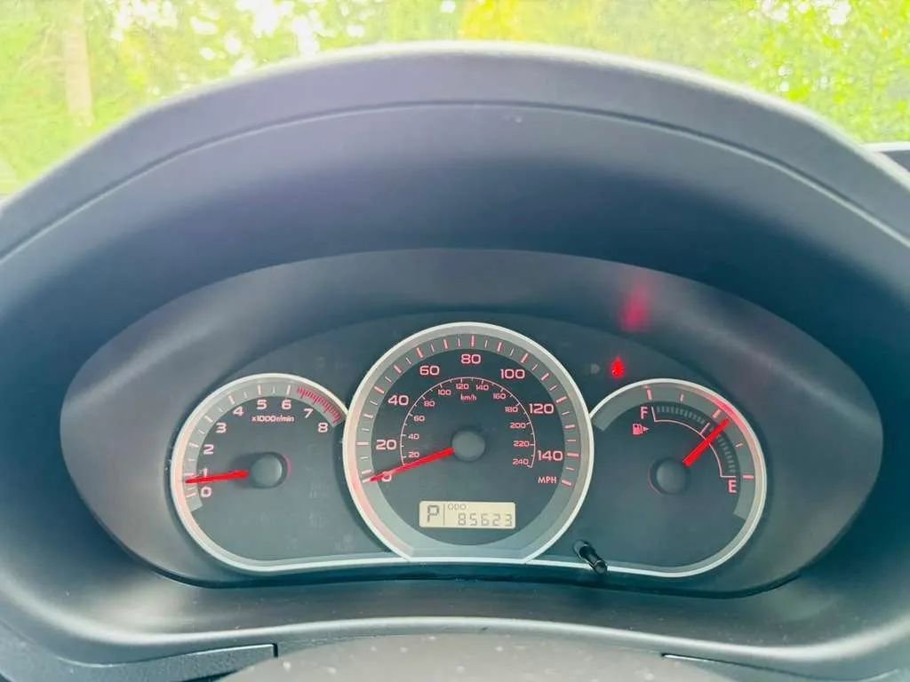 Used 2011 Subaru Impreza 2.5i image 14