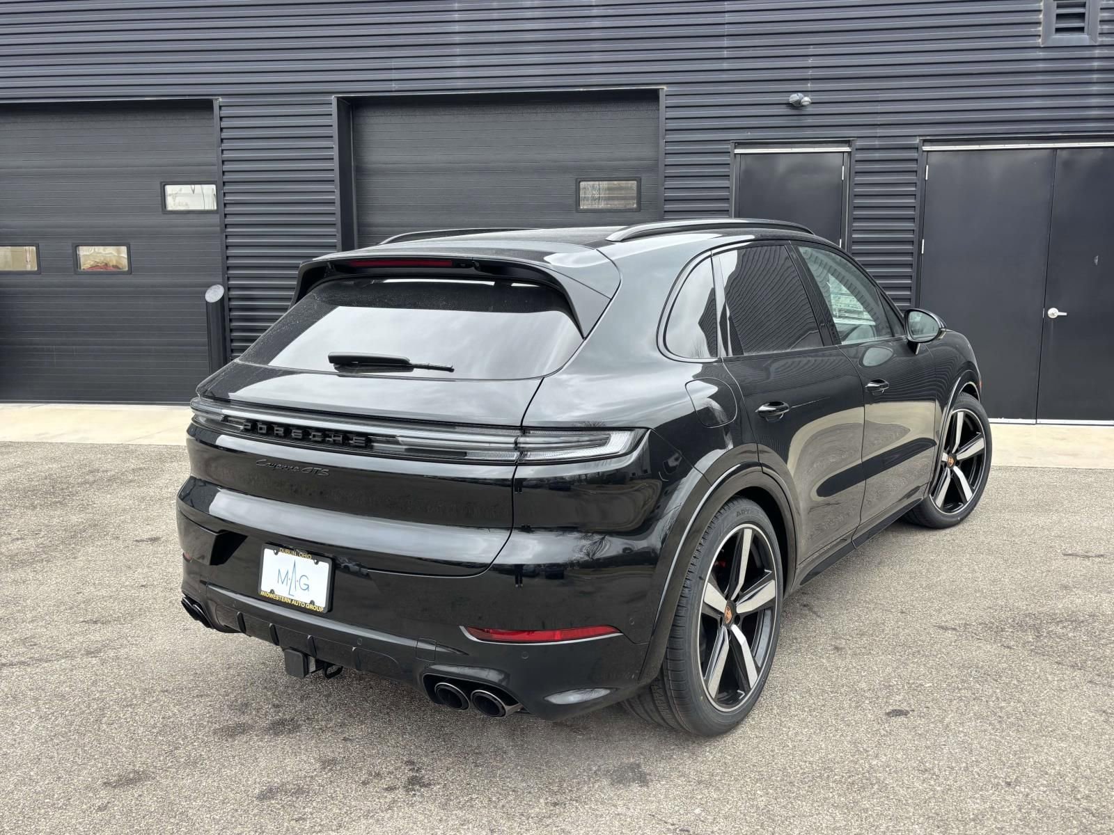New 2026 Porsche Cayenne GTS image 10