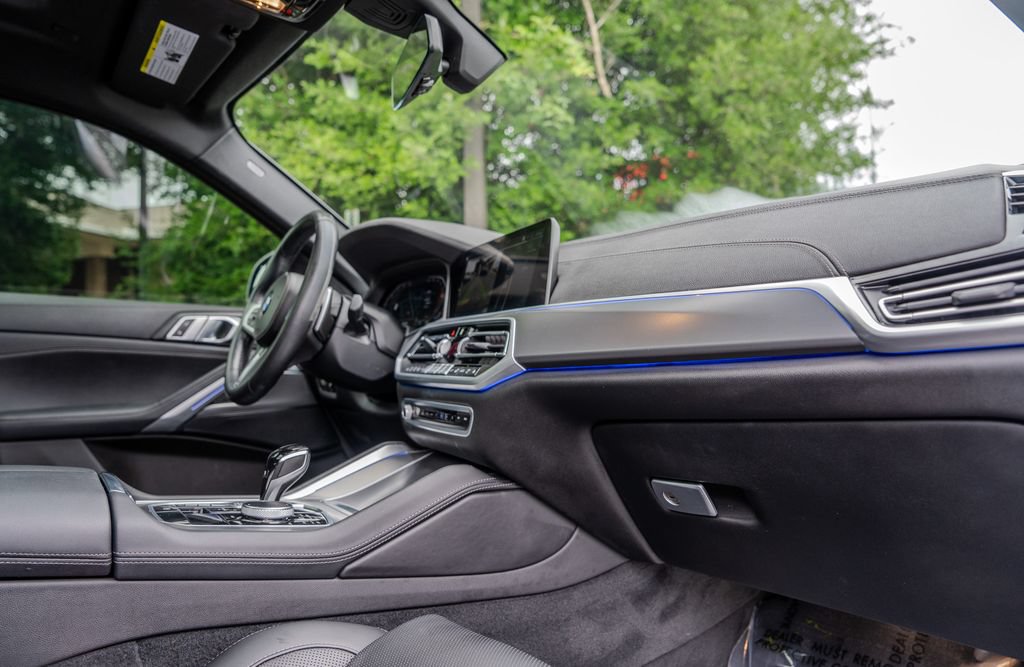Used 2023 BMW X6 xDrive40i w/ M Sport Package AWD/4WD image 23